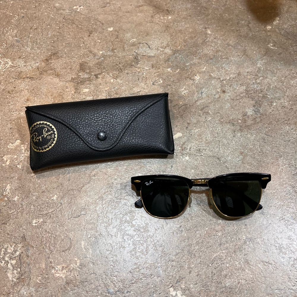 Ray-Ban 3016 Clubmaster Sunglasses
